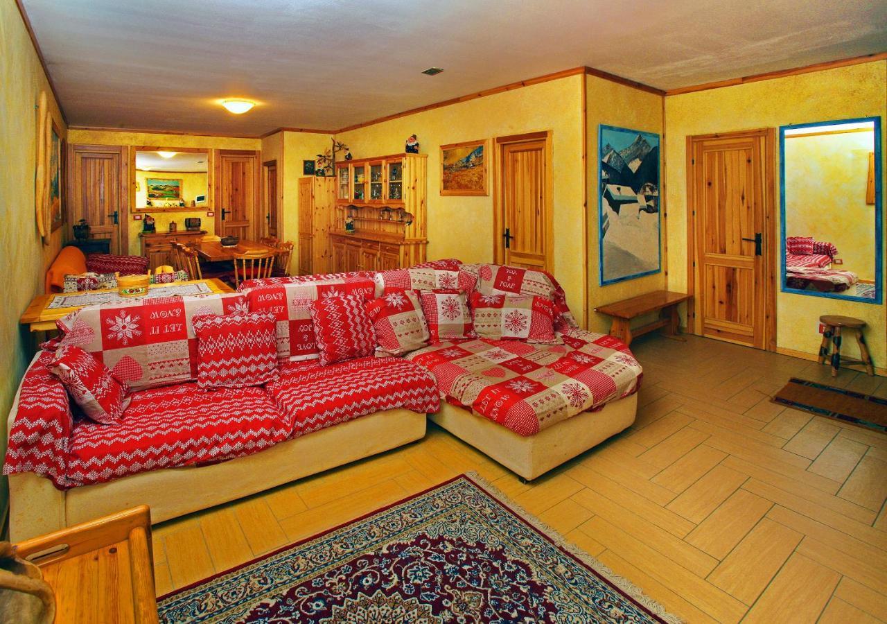 شقة Salone House Oulx المظهر الخارجي الصورة